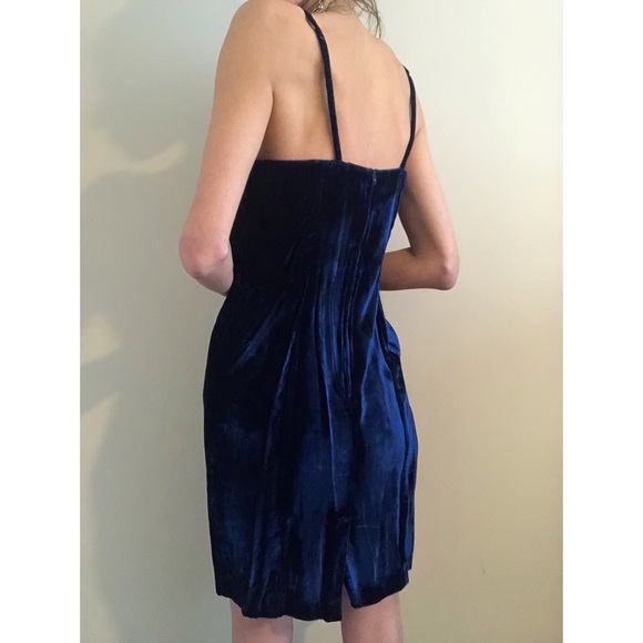 Vintage union made navy velvet dress - Picture 2 of 8